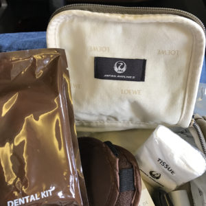 Loewe Amenity Kit