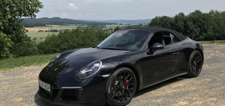 Porsche 911 Carrera GTS