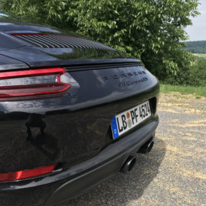 Porsche 911 Carrera GTS