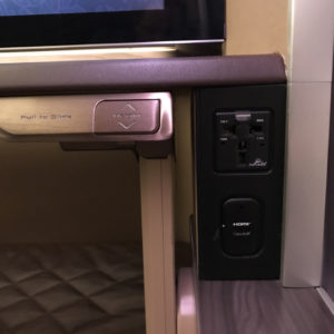 AC Power & HDMI Port