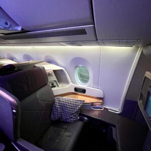 Seat 10A A350-900 ULR