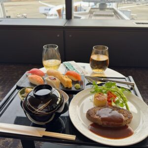 Sushi Set & Hamburger Steak