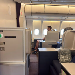 Throne Seat 1K